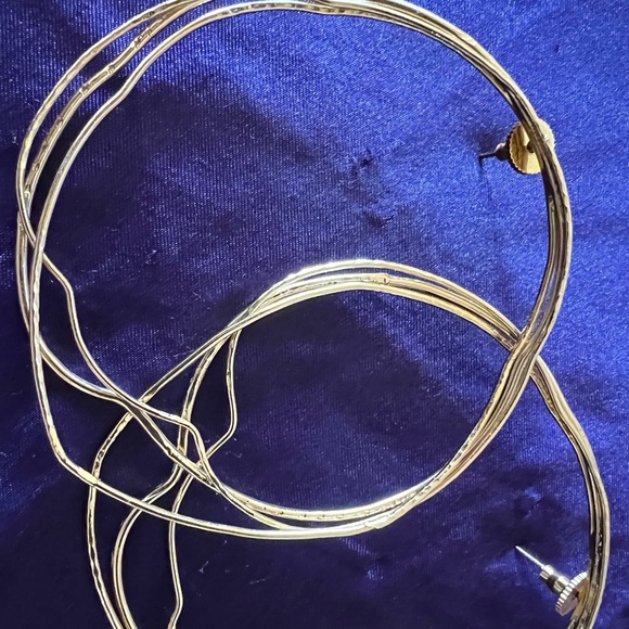 Unique hoops - Picture 4 of 4